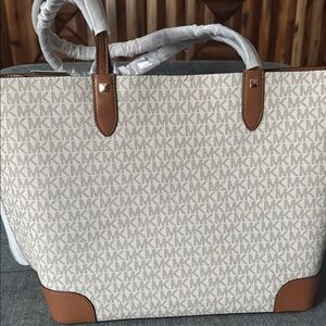 NWT Michael Kors Cream and Brown Tote